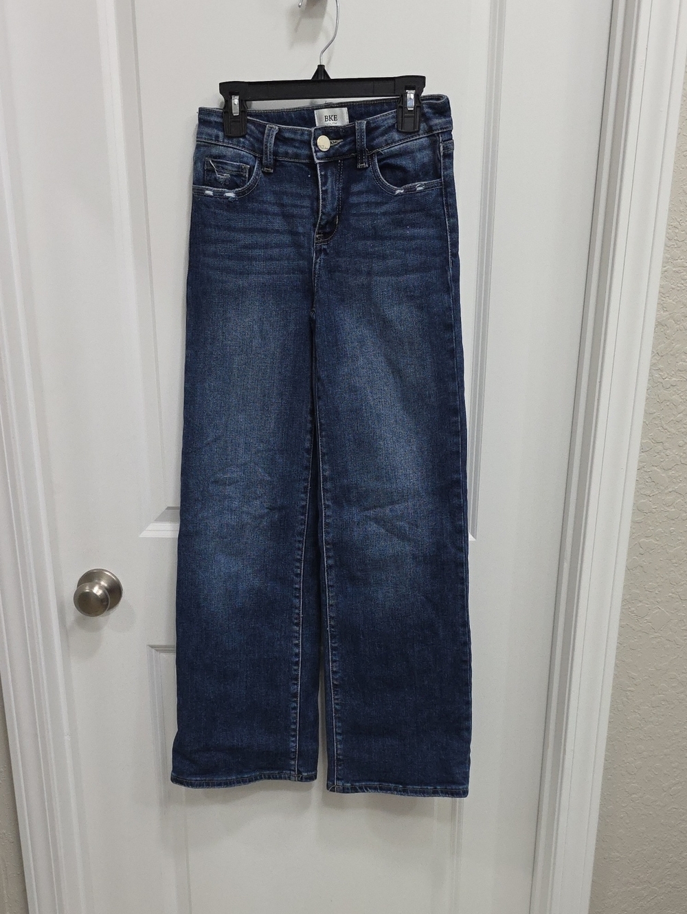 High-Waist Wide Leg Jeans in Dark Blue